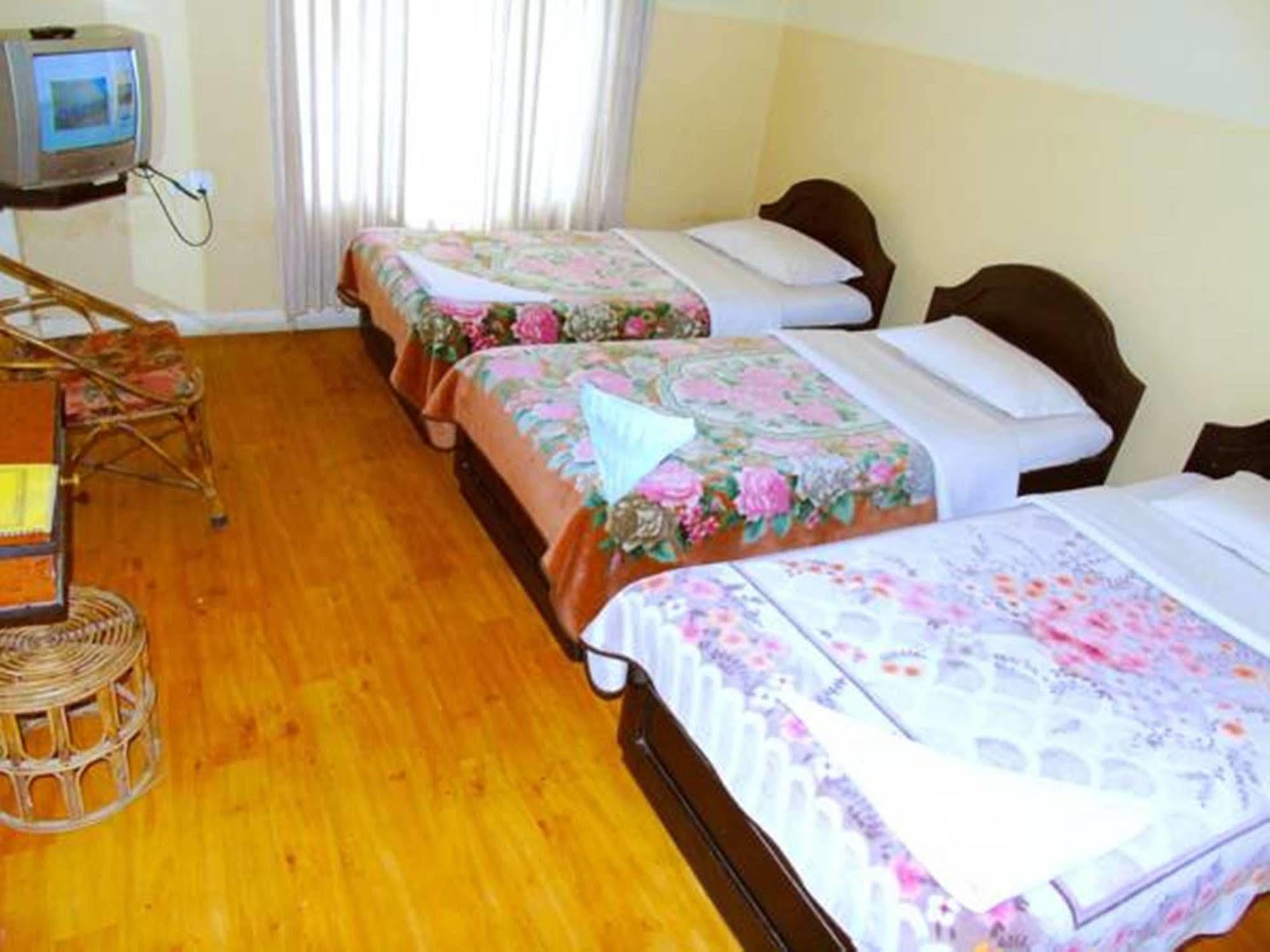 Hotel Trip Pokhara Bagian luar foto