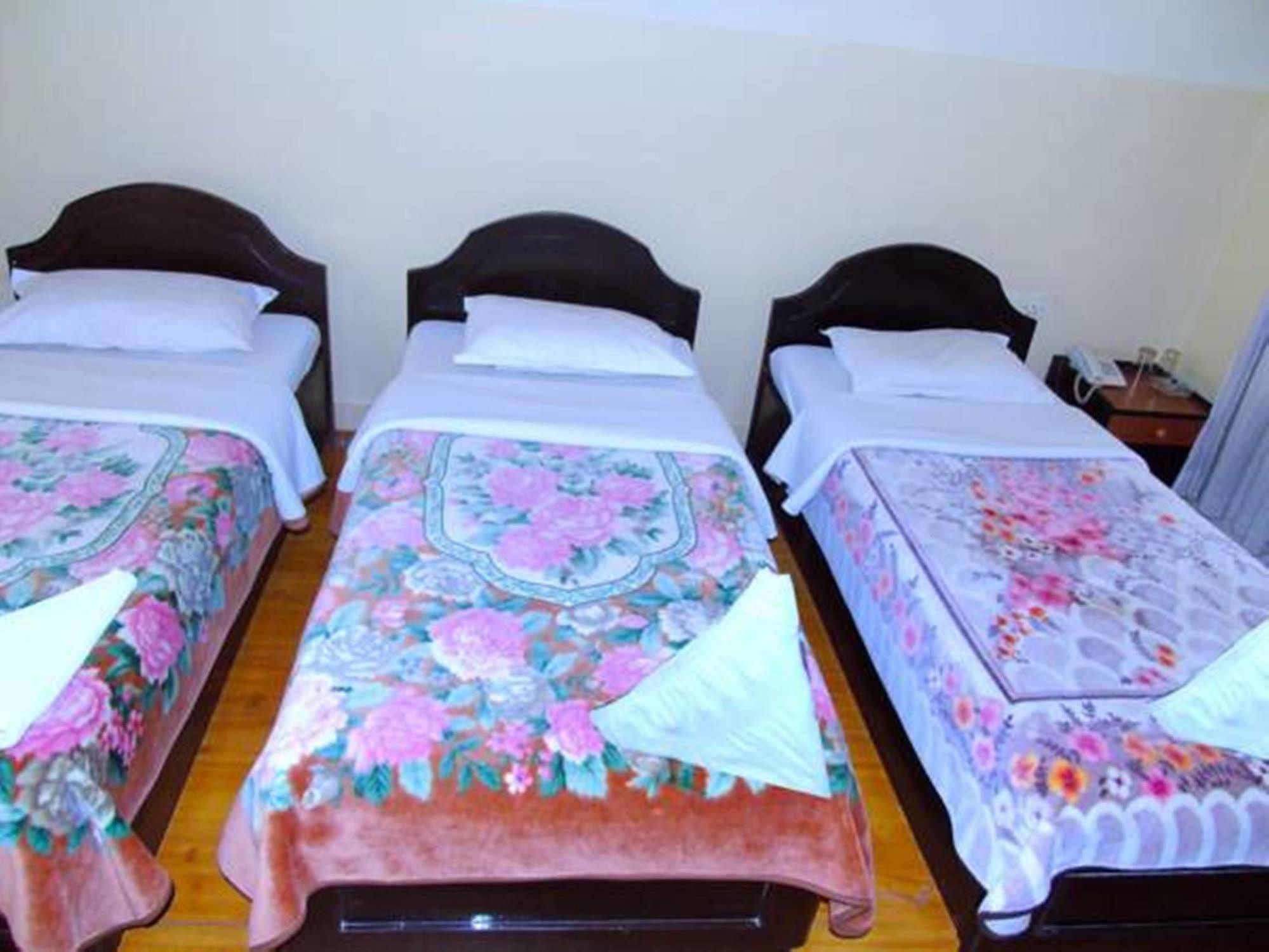 Hotel Trip Pokhara Bagian luar foto