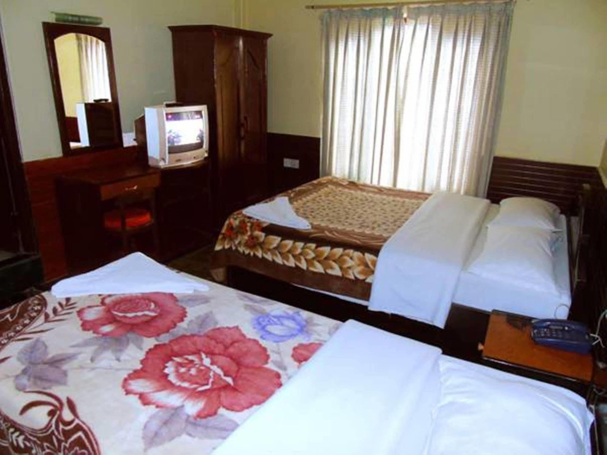 Hotel Trip Pokhara Bagian luar foto
