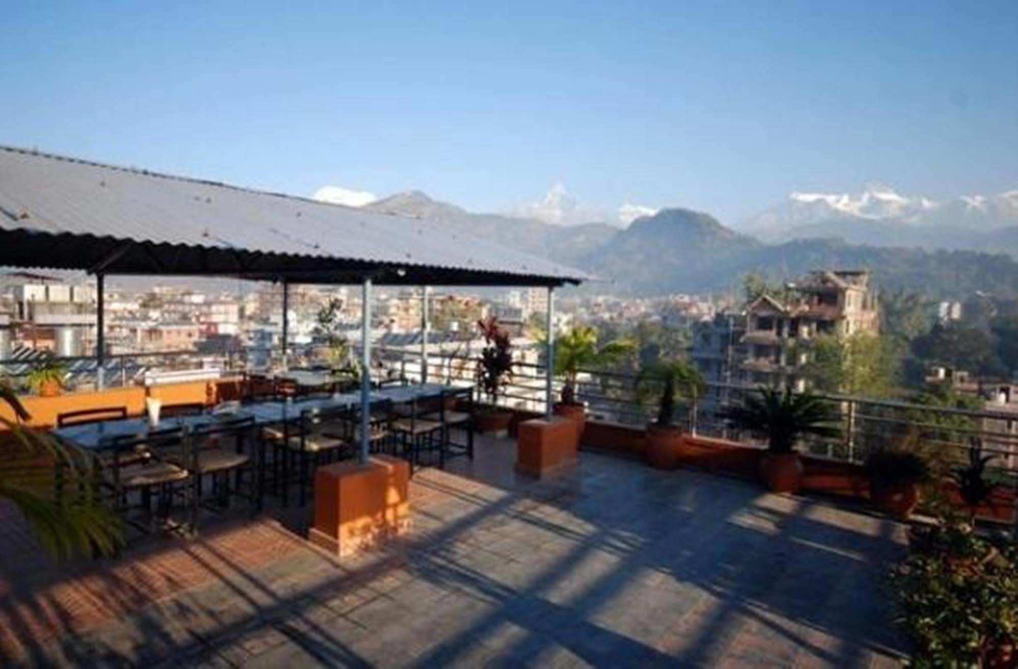 Hotel Trip Pokhara Bagian luar foto