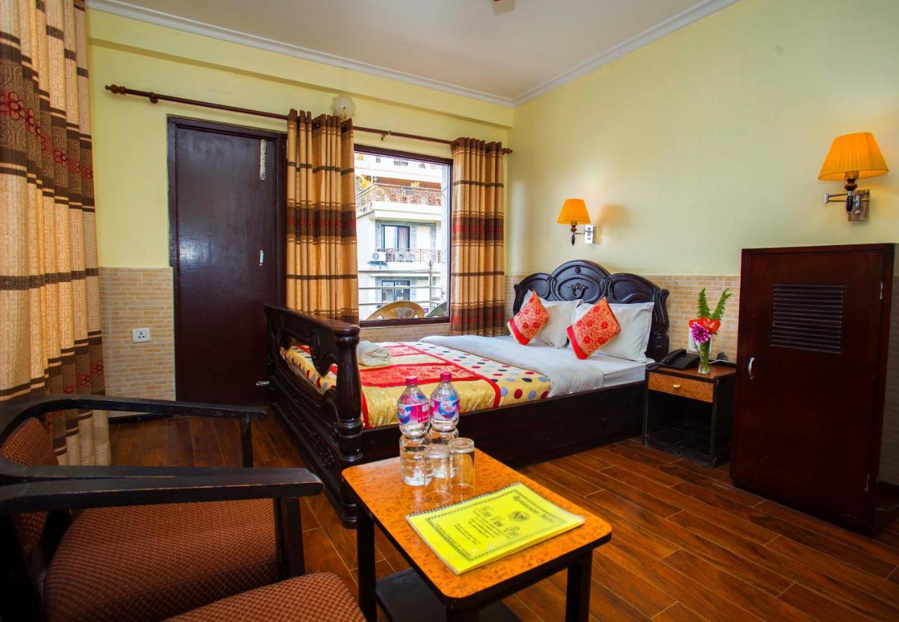 Hotel Trip Pokhara Bagian luar foto