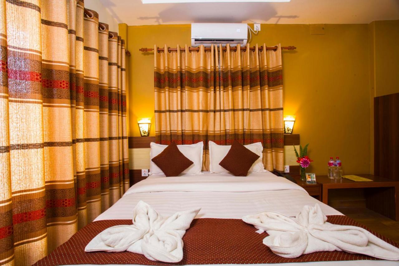Hotel Trip Pokhara Bagian luar foto