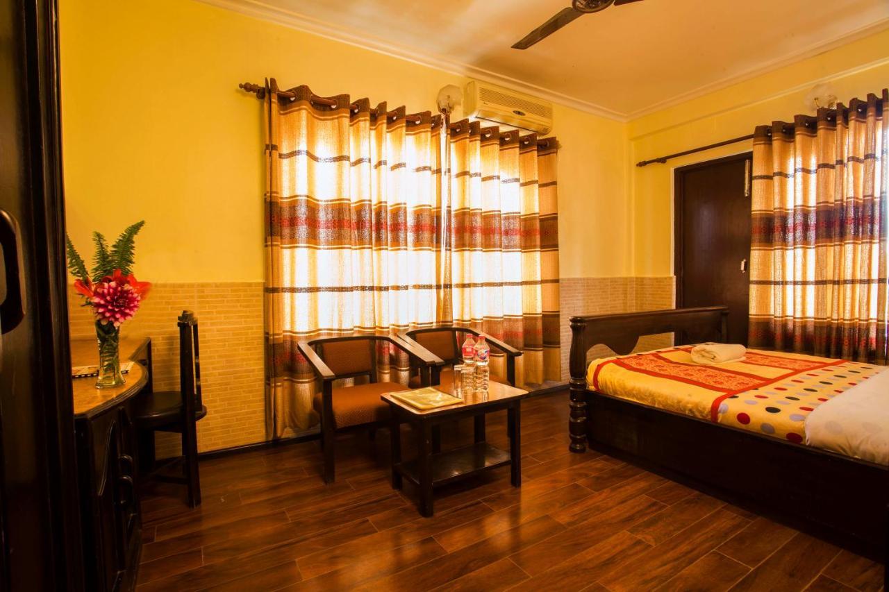 Hotel Trip Pokhara Bagian luar foto