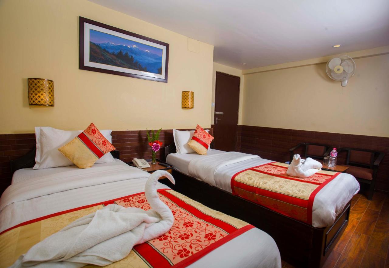 Hotel Trip Pokhara Bagian luar foto