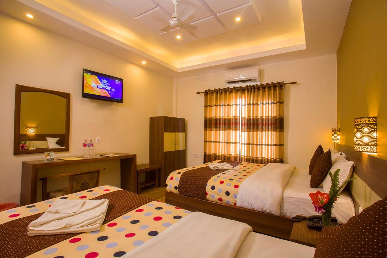 Hotel Trip Pokhara Bagian luar foto
