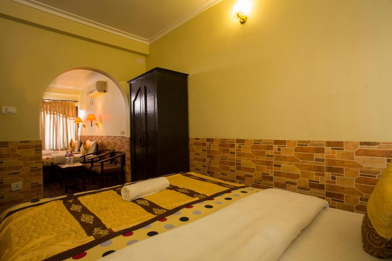 Hotel Trip Pokhara Bagian luar foto