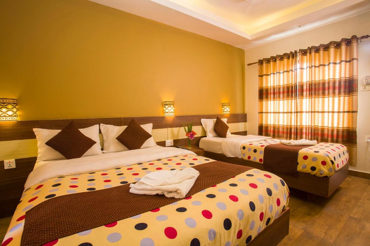 Hotel Trip Pokhara Bagian luar foto